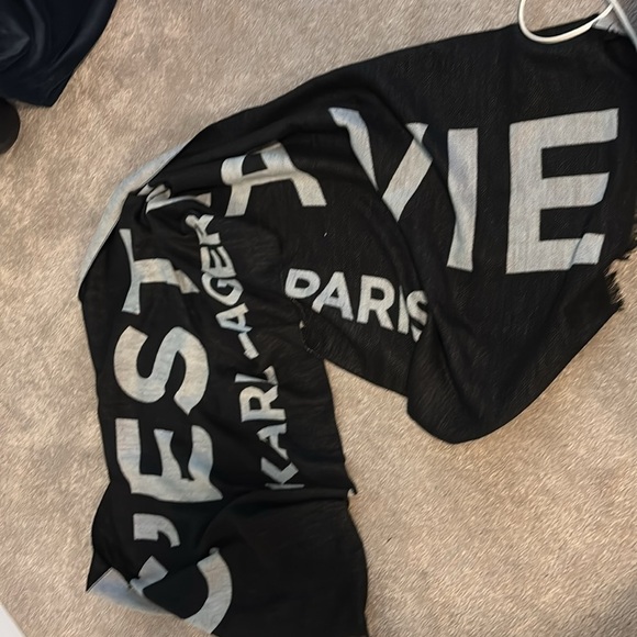 Karl Lagerfeld Black and Silver Ces’t Lavie Logo  Scarf - Picture 4 of 16